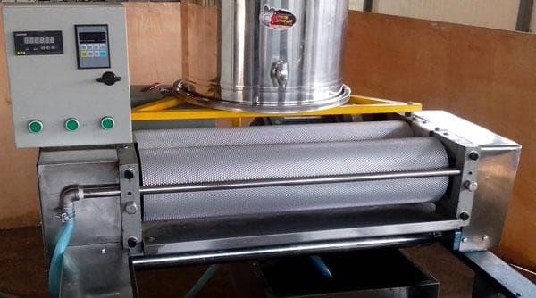 Full Automatic Beeswax Foundation Machine Detail